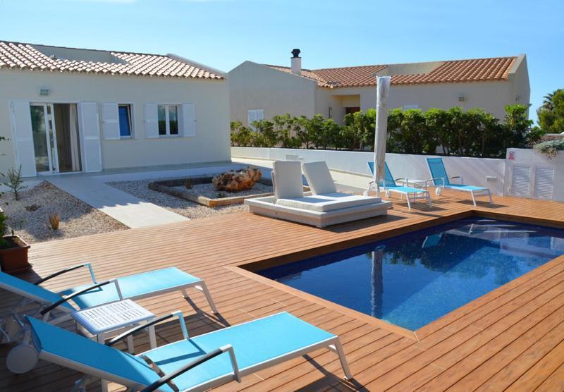 Lago Resort Menorca - Villas & Bungalows Del Lago Cala en Bosch Szoba fotó